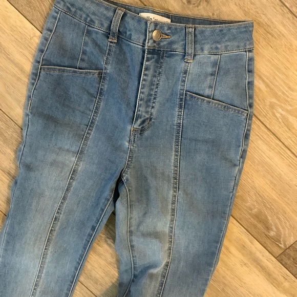 Vanilla Star bell bottom jeans. Size 25/1. - Picture 2 of 5